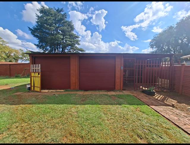 3 BEDROOM HOUSE FOR SALE IN VANDERBIJLPARK CW 1